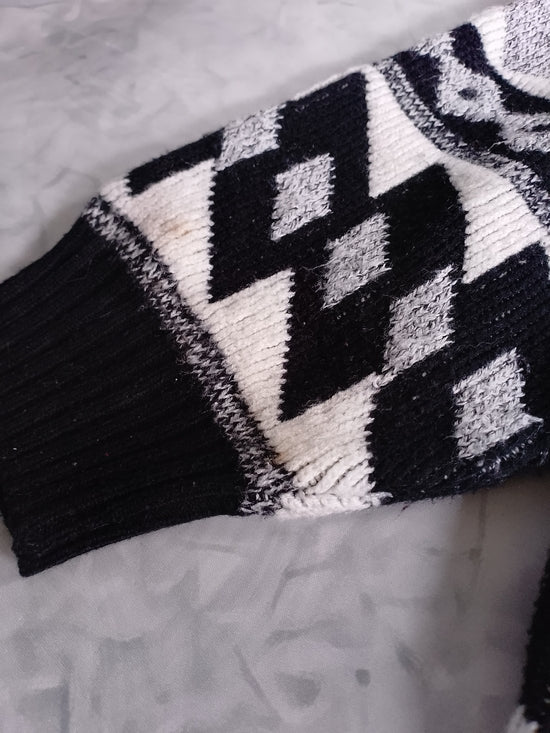 Vintage 90s Black & White Patterned Sweater Oversized