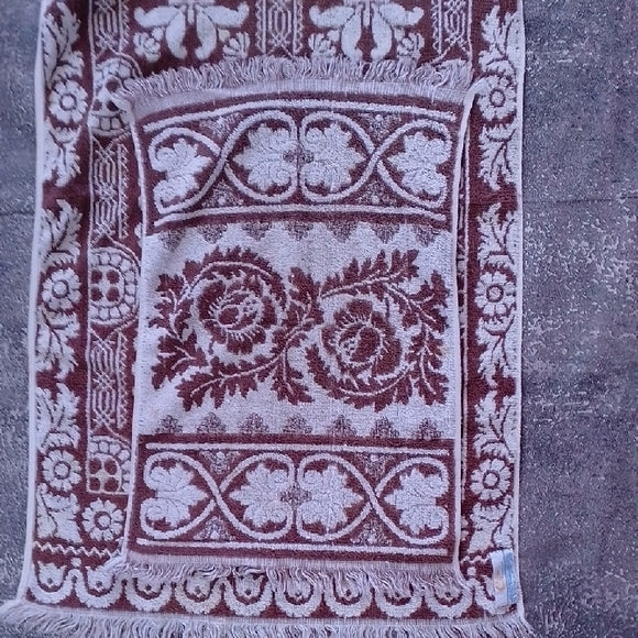 Vintage Elegant Floral Patterned Towels CALDWELL