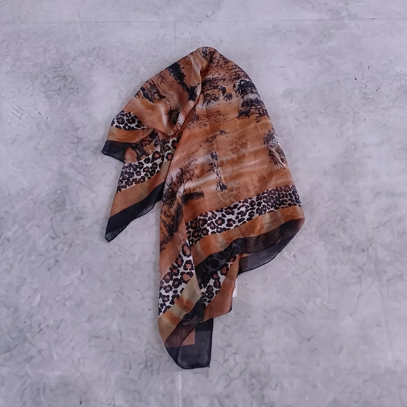 Into Africa Handmade Savannah Landscape Animal Scarf Giraffe Zebra Leopard