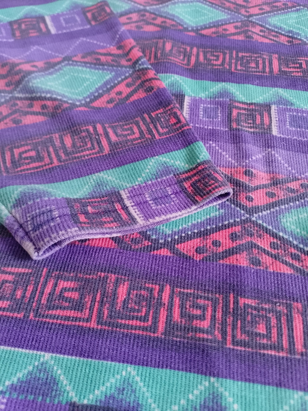 Vintage 1990s Aztec Graphic All Over Print Crewneck Sweatshirt