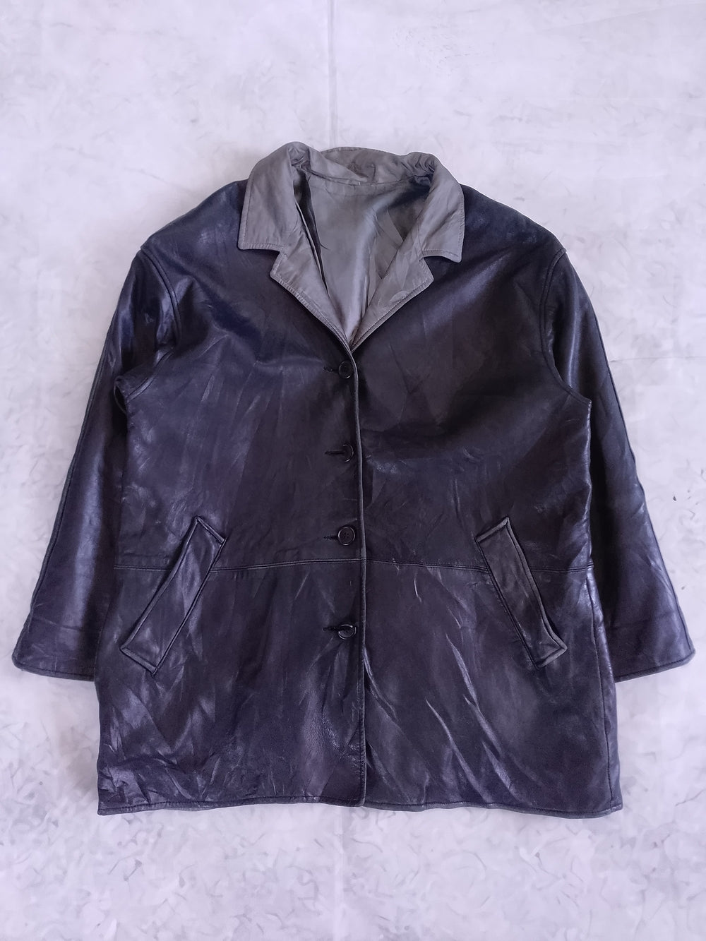 DANIER Women’s Black Leather Jacket with Contrast Collar