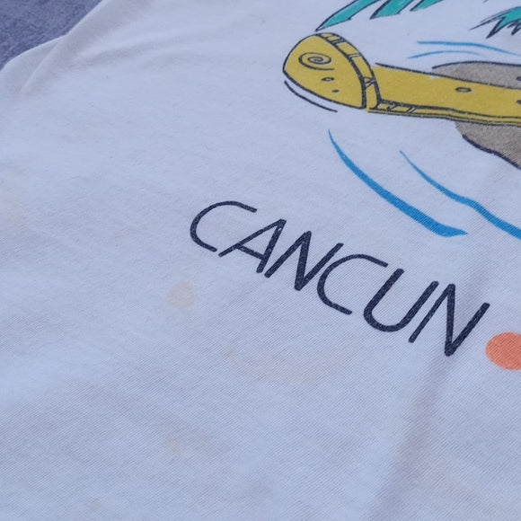 VINTAGE 1986 Flintstones Club Fred Big Print Cancun T-Shirt