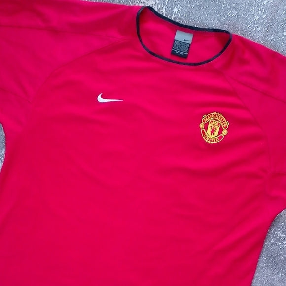 VINTAGE Y2K MANCHESTER UNITED NIKE SOCCER JERSEY