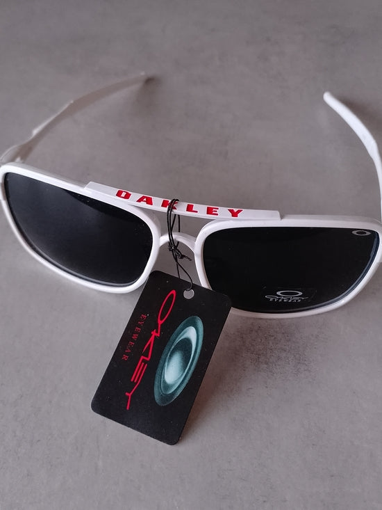 Vintage 2002 Oakley White Frame Sunglasses with Black Lenses NWT