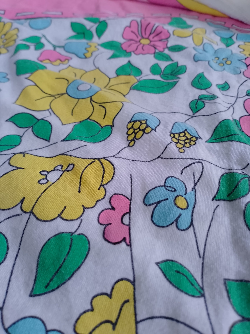 Vintage 90s Sleeping Bears in Floral Bed T-Shirt