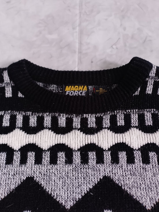 Vintage 90s Black & White Patterned Sweater Oversized