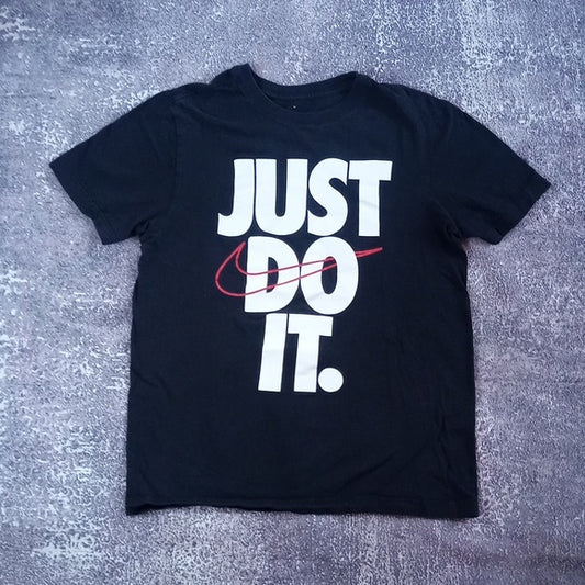 NIKE JUST DO IT GRAPHIC T-SHIRT