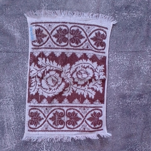 Vintage Elegant Floral Patterned Towels CALDWELL