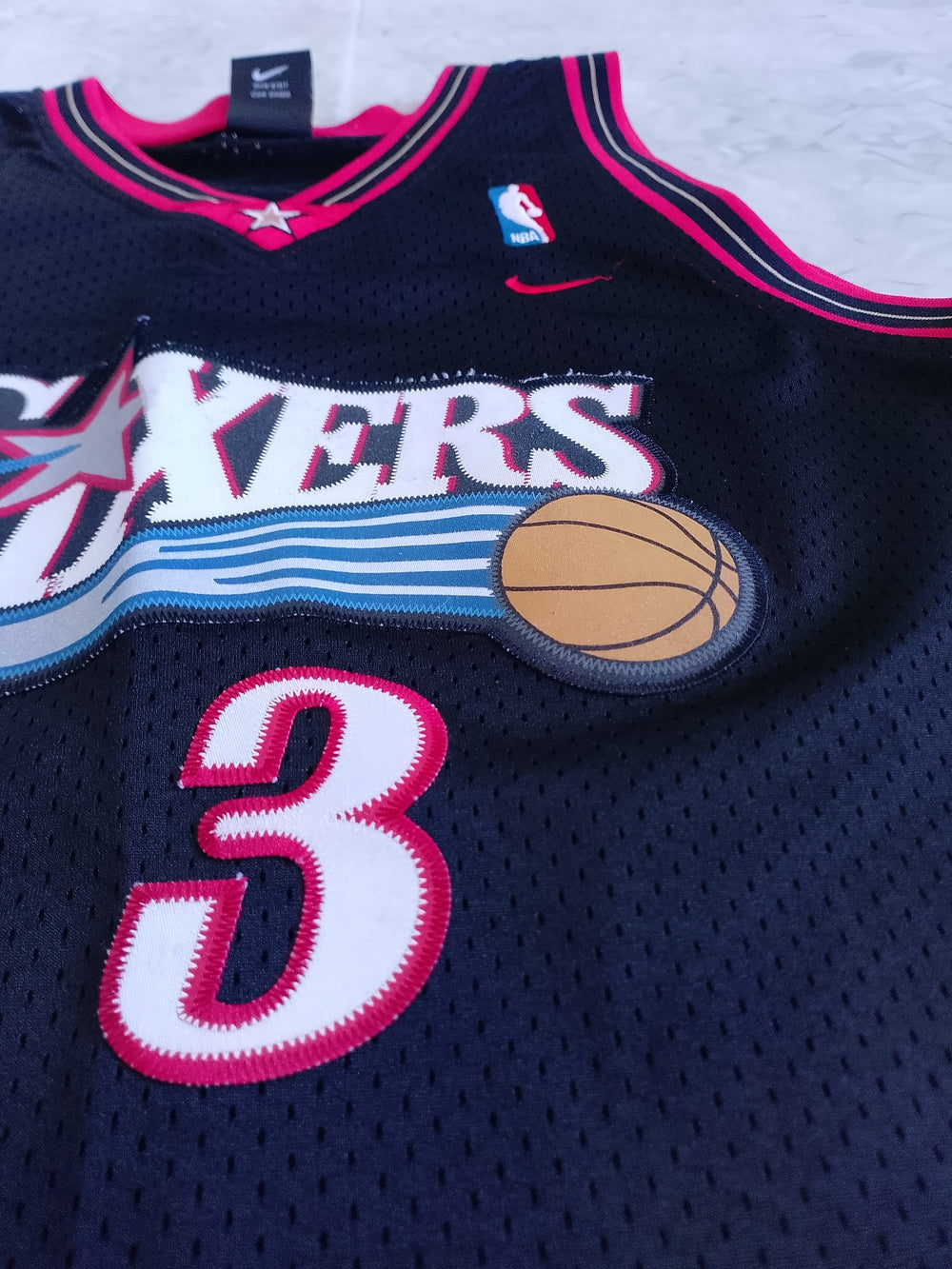 Vintage Allen Iverson Team Nike Sixers #3 Black Basketball Jersey
