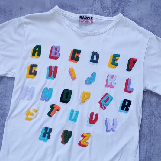 VINTAGE 90s A-Z Alphabet Patch Single Stitch T-Shirt