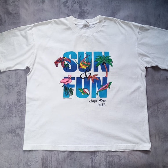 Vintage 90s SUN FUN Cayo Coco Cuba Big Print Graphic T-Shirt