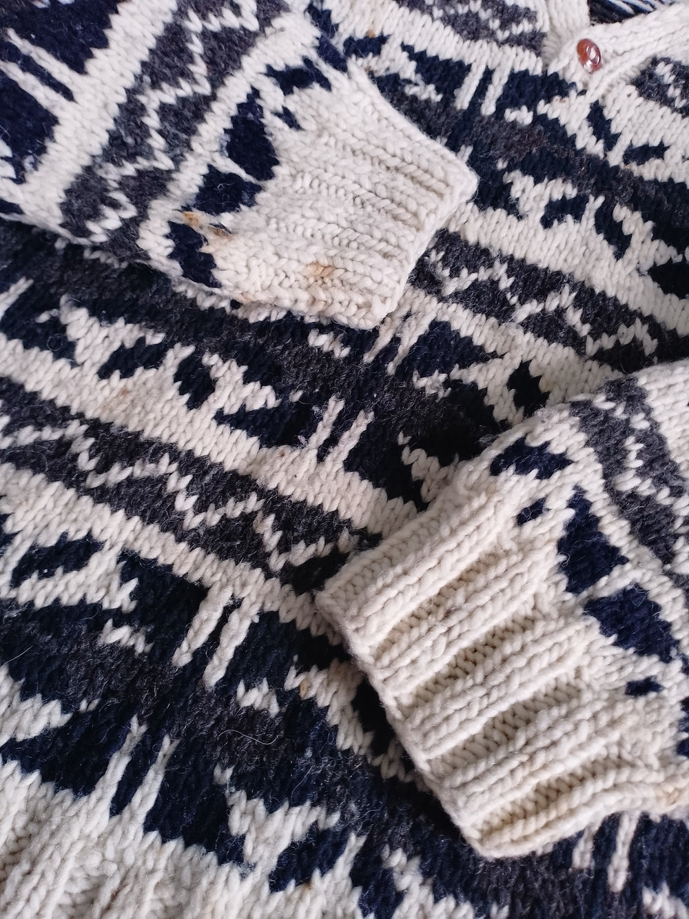 Vintage Artesanias Ishka Handmade Wool Sweater Cardigan