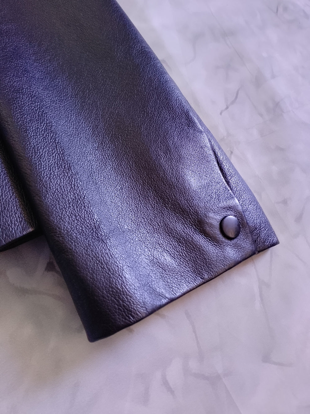 MANTLES Classic Black Leather Jacket