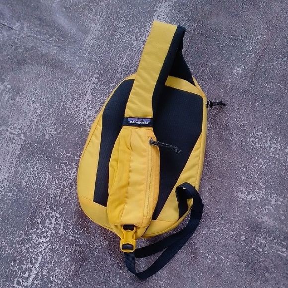 Patagonia® Worn Wear Atom Sling 8L Style # 48262