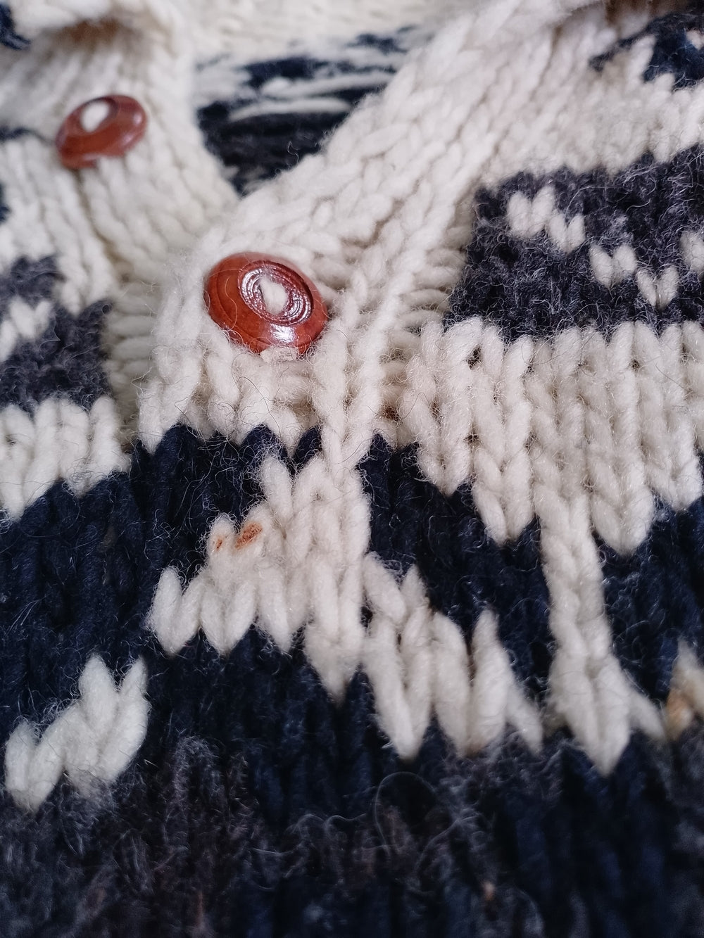Vintage Artesanias Ishka Handmade Wool Sweater Cardigan