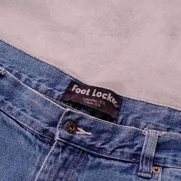 Vintage Y2K BAGGY FOOT LOCKER JORTS JEAN SHORTS