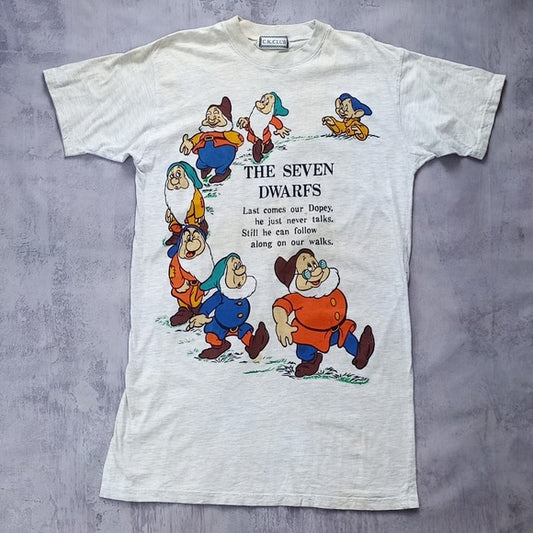 VINTAGE 90s The Seven Dwarfs Big Print T-Shirt