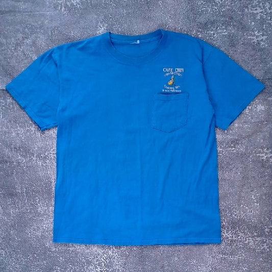 Vintage 90s CAPE CHIN CONNECTION COUNTRY INN BRUCE PANCVILLIA POCKET T-SHIRT