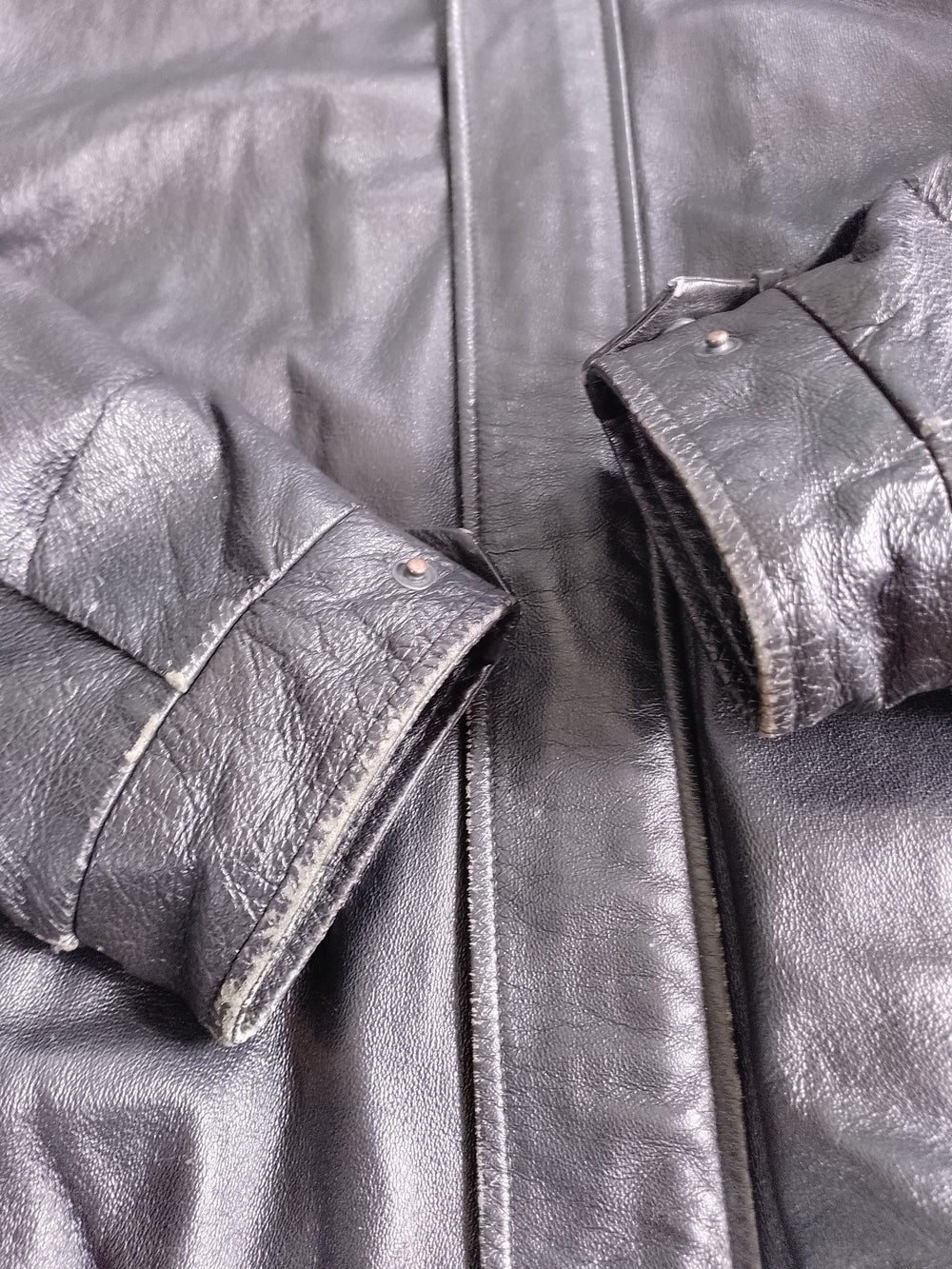Vintage 90s Black Leather Bomber Jacket R&R UNISEX