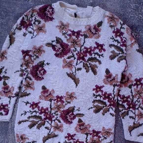 VINTAGE 90s Floral Hand Knit Women's Sweater - CAPE ISLE KNITTERS
