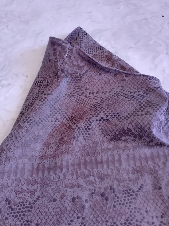 Flared Lace-Pattern Mini Skirt in Mauve Faux Snakeskin