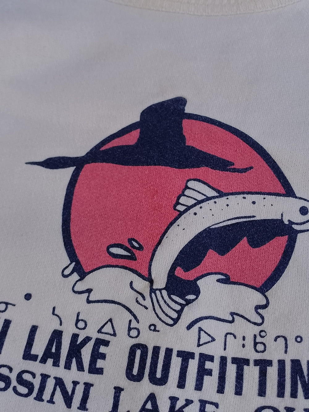 Vintage MISTASSINI LAKE OUTFITTING CAMPS Quebec Duck and Fish Crewneck Sweater