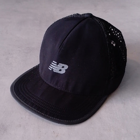 New Balance Dry Dark Mesh Hat Workout