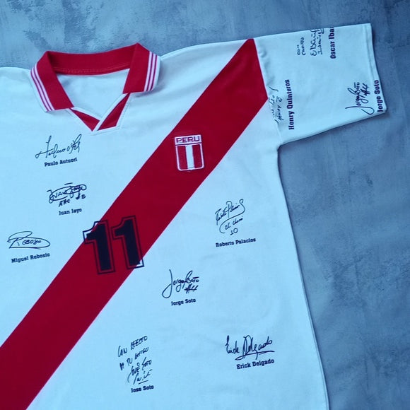 VINTAGE PERU Signature Soccer Jersey #11