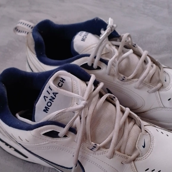 Nike Air Monarch IV Men's White and Navy Sneakers