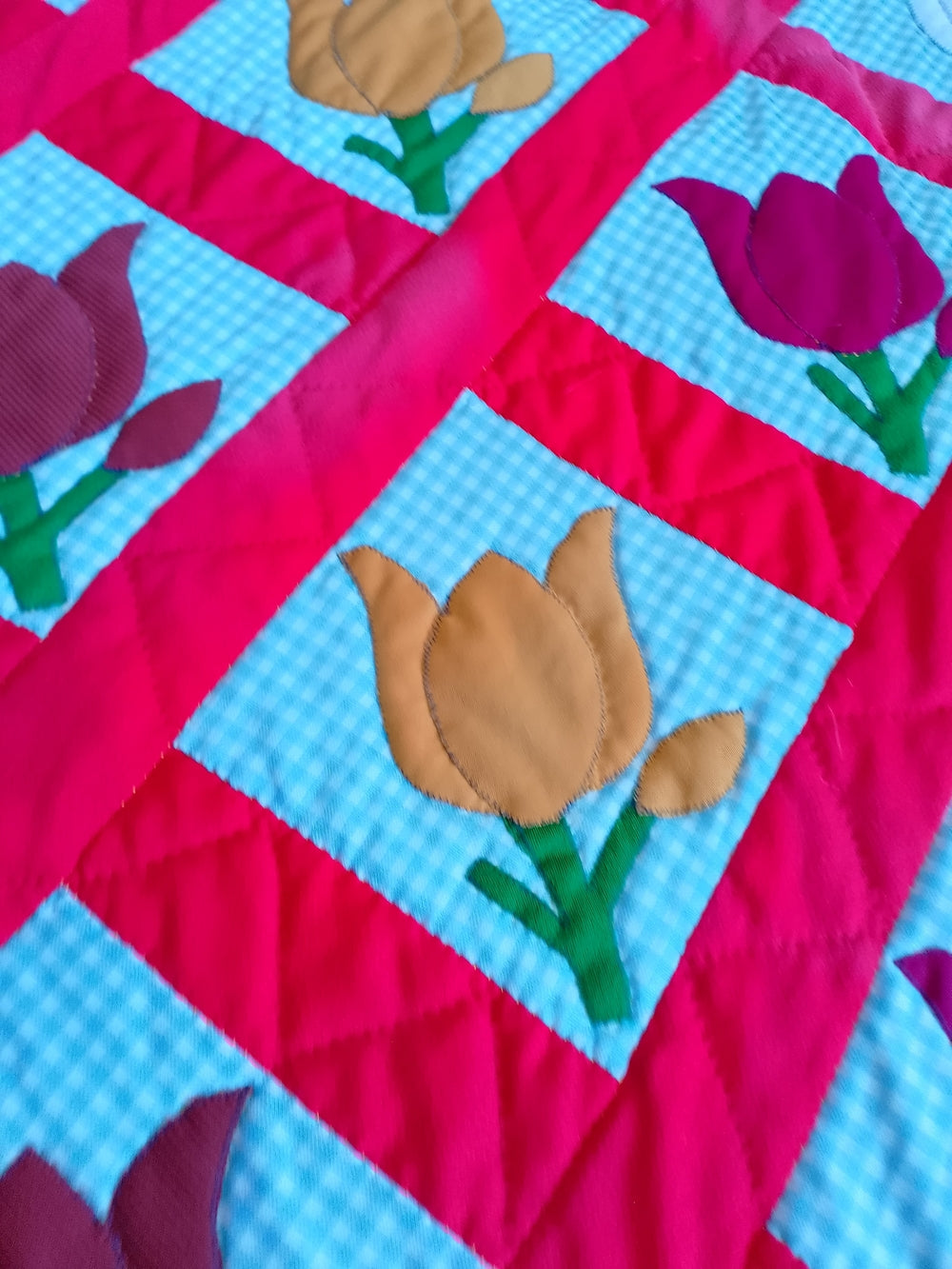 Vintage Tulip Floral Handmade Quilt Patchwork