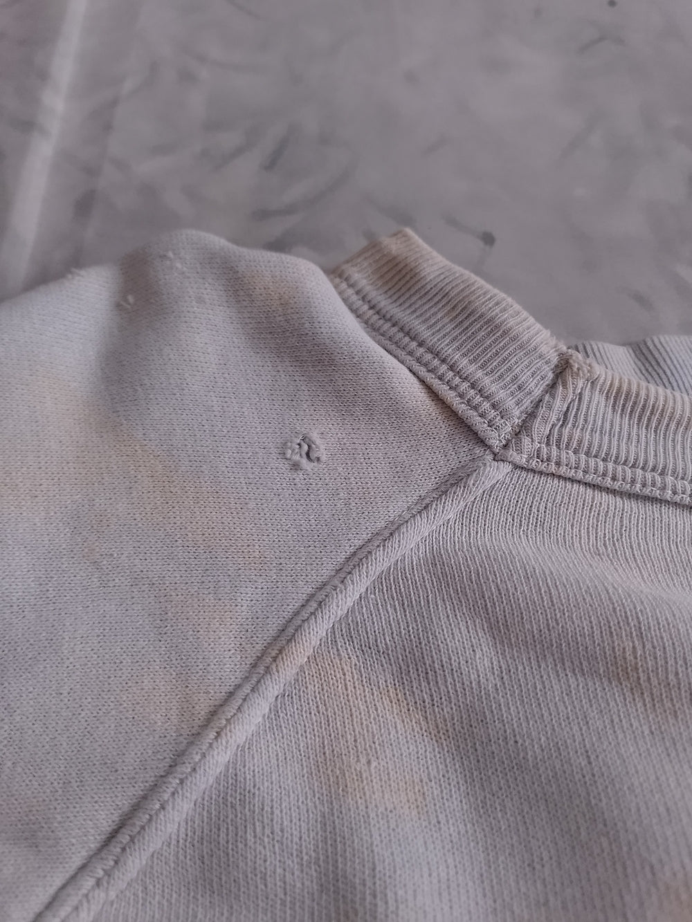Vintage 90s HONG KONG POLYTECHNIC 'Building Society' Graphic Sweatshirt