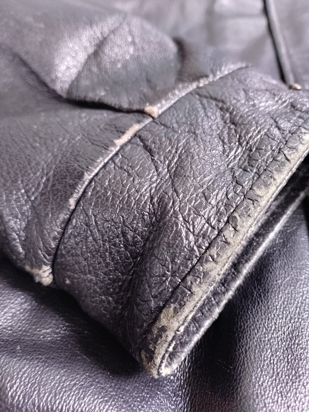 Vintage 90s Black Leather Bomber Jacket R&R UNISEX