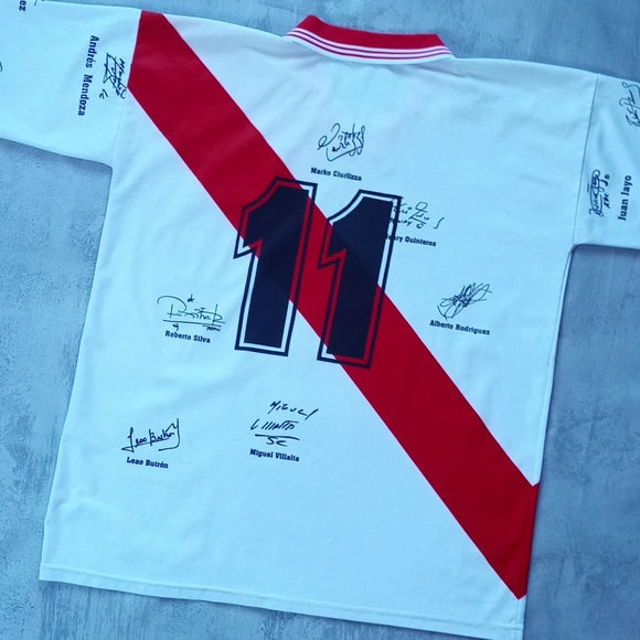 VINTAGE PERU Signature Soccer Jersey #11