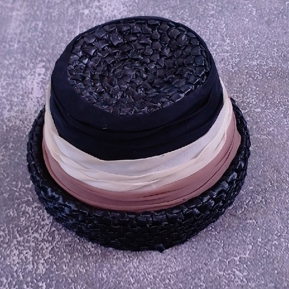 Vintage 1950-60s Women's Hat Woven Black Straw EVELYN VARON EXCLUSIVE