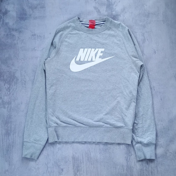 Nike Big Logo Essential Crewneck Sweater