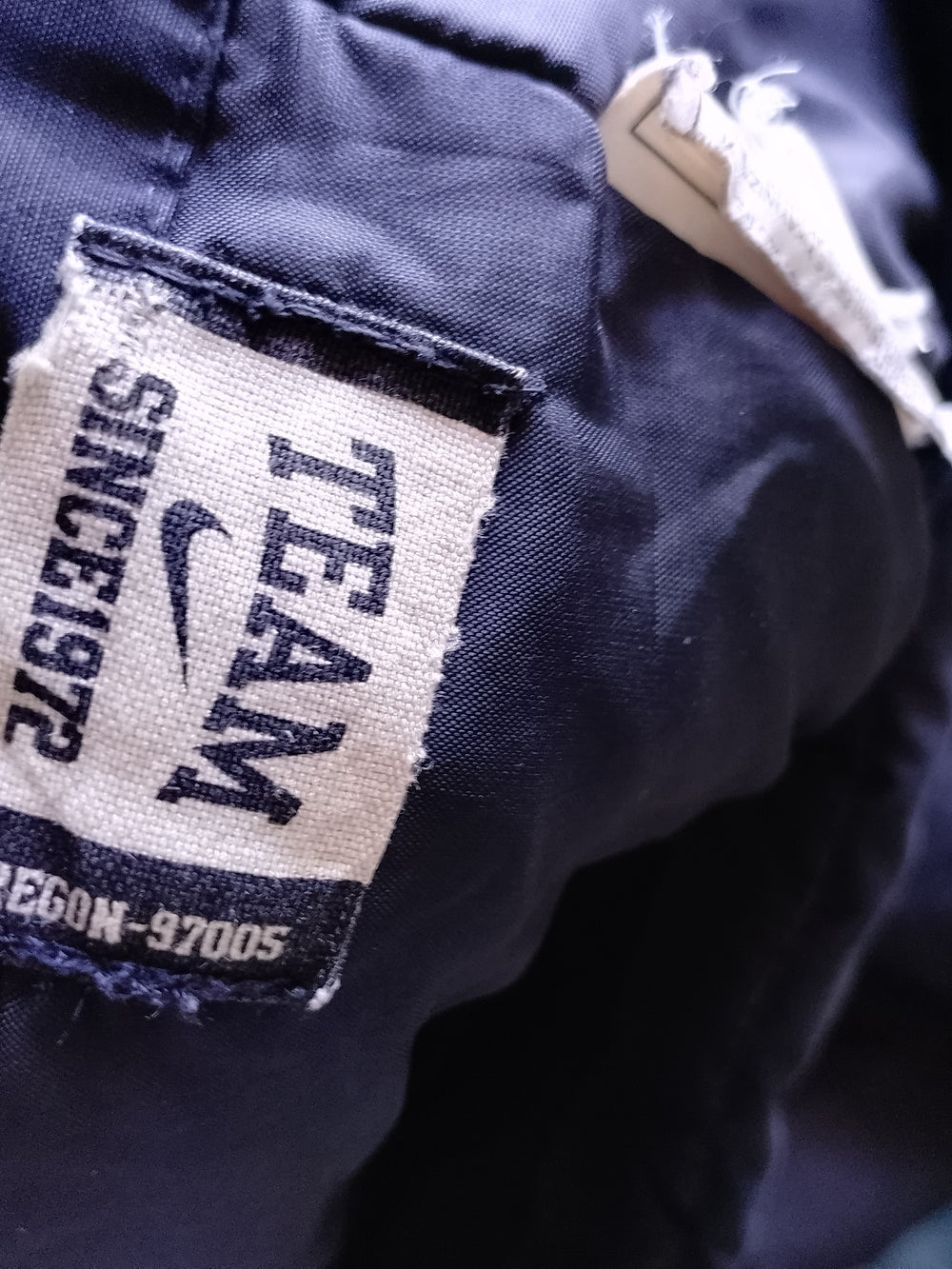 Vintage Y2K Nike Women's Black Zip-Up Jacket