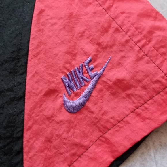 Vintage 90s Nike Essential Black/Red.Purple/ Big Logo Shorts