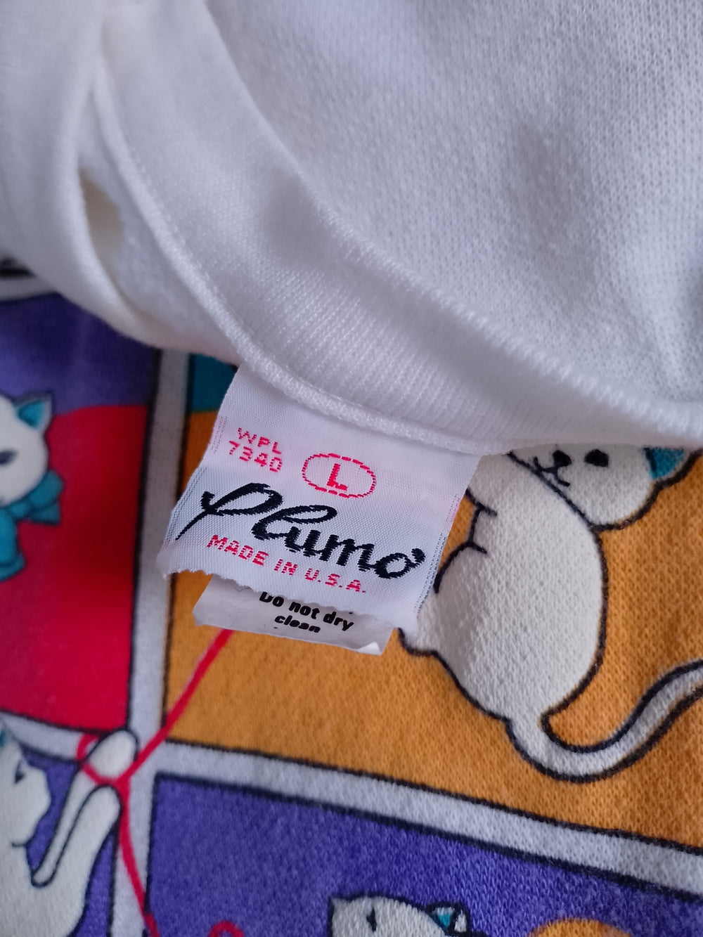 Vintage 90s White 'The Kitten' Graphic Sweatshirt UNISEX