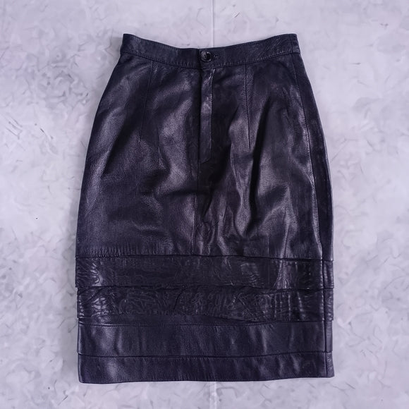 Vintage 90s MOMENTO MADE IN ITALY Black Leather Skirt