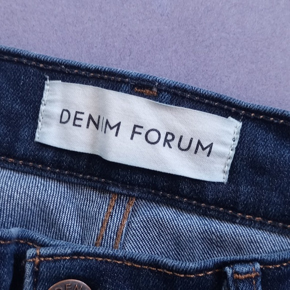 Denim Forum The Nico Mid-Rise Skinny Crop Denim Jeans UHS10-6113A-38