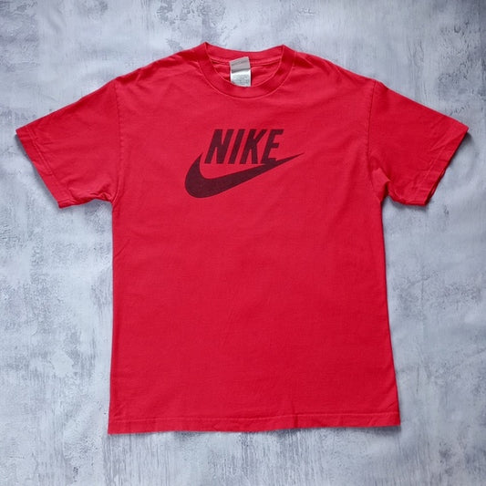 Vintage 2000s NIKE Red Essential T-Shirt