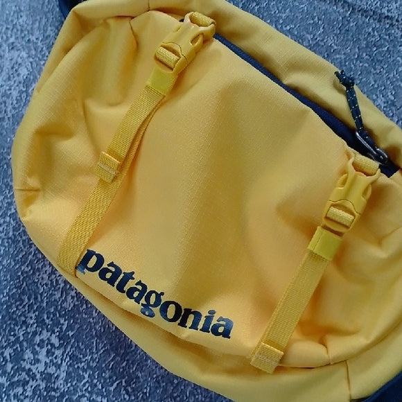 Patagonia® Worn Wear Atom Sling 8L Style # 48262