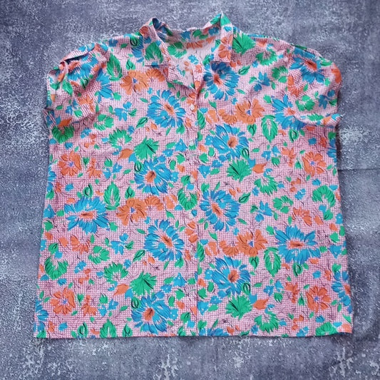 Vintage 80s Floral Pattern Button-Up Shirt