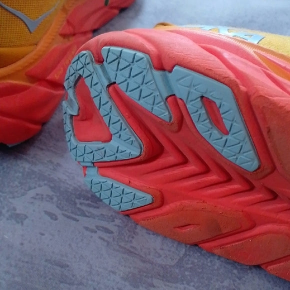 Hoka One One Clifton 8 Radiant Yellow Maize