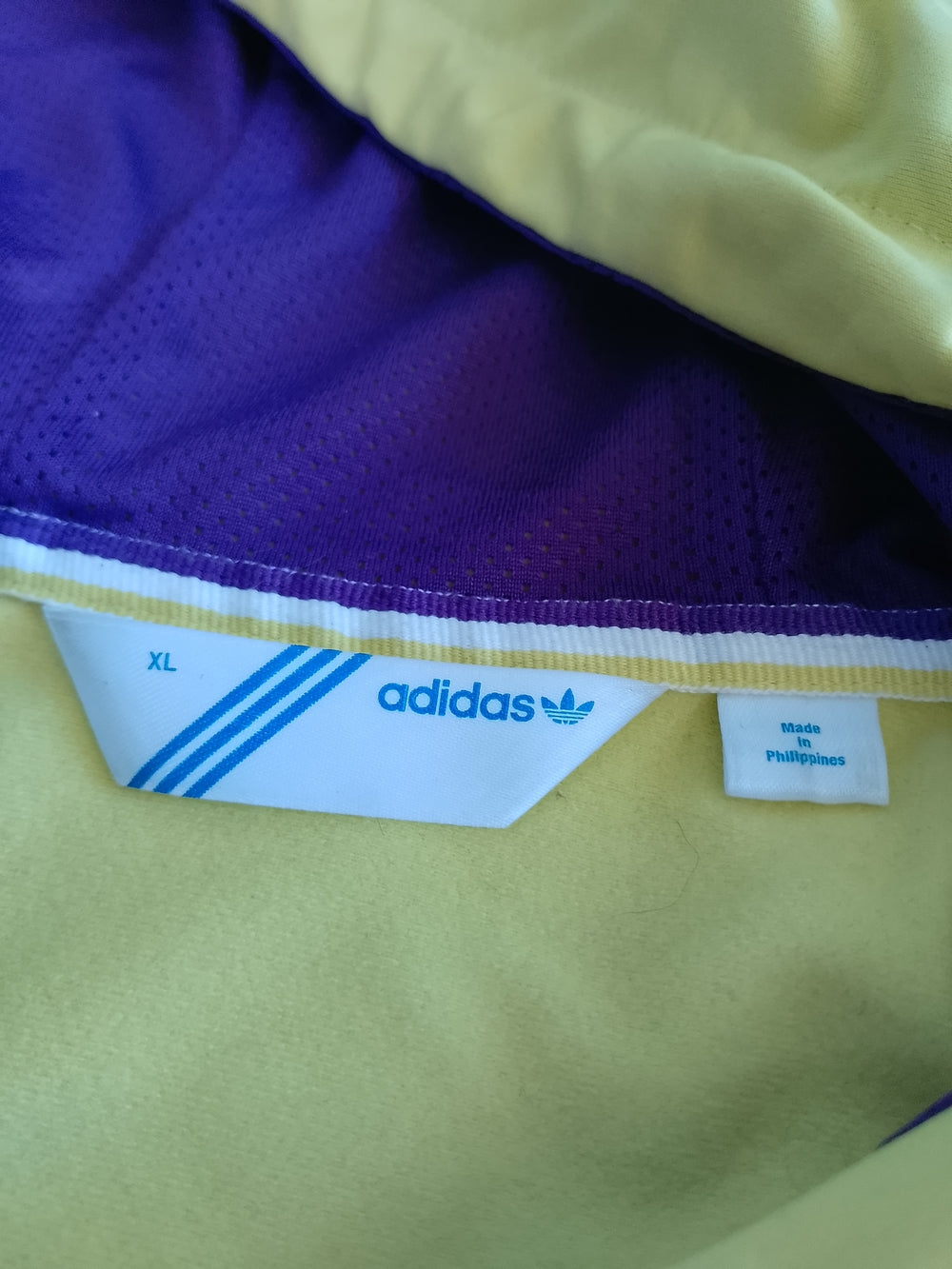 ADIDAS TRACK STYLE JACKET