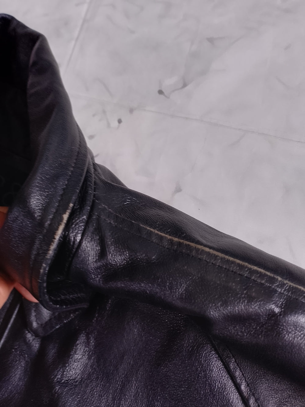 Vintage 90s Black Leather Bomber Jacket R&R UNISEX