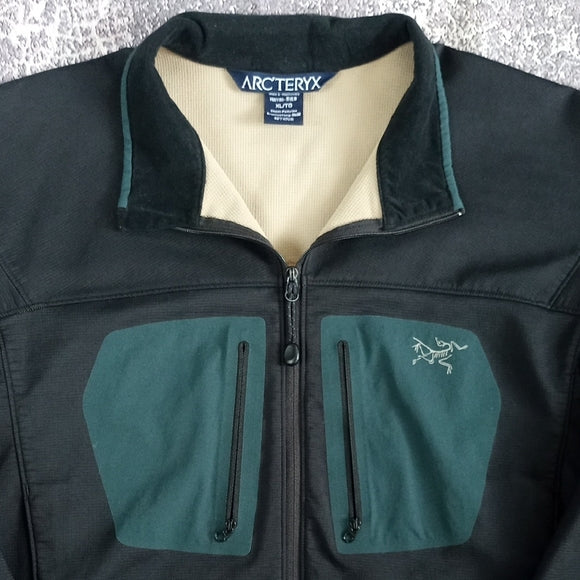 Arc'teryx Men's Black and Green Jacket